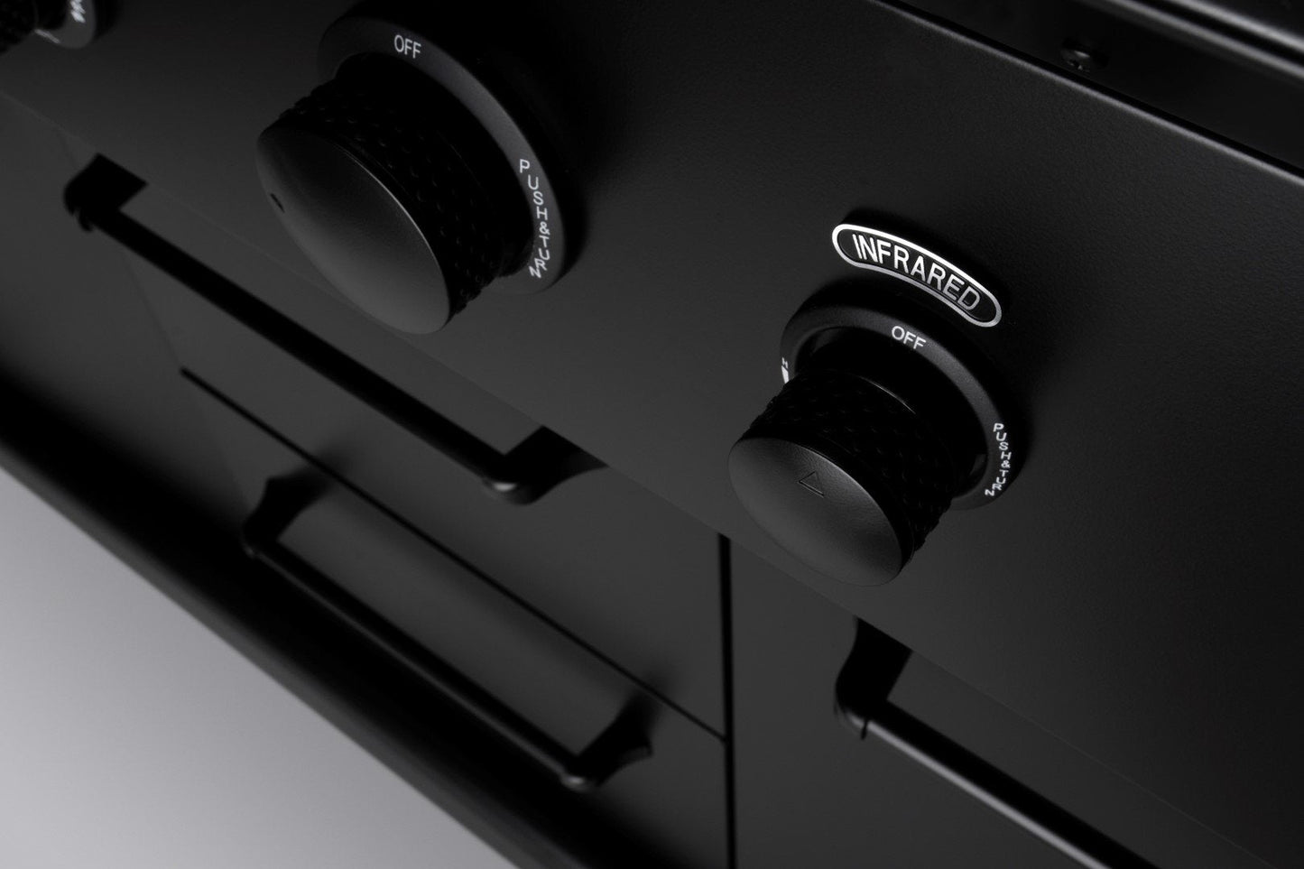 Boretti Luciano zwarte buitenkeuken met geïntegreerde koelkast